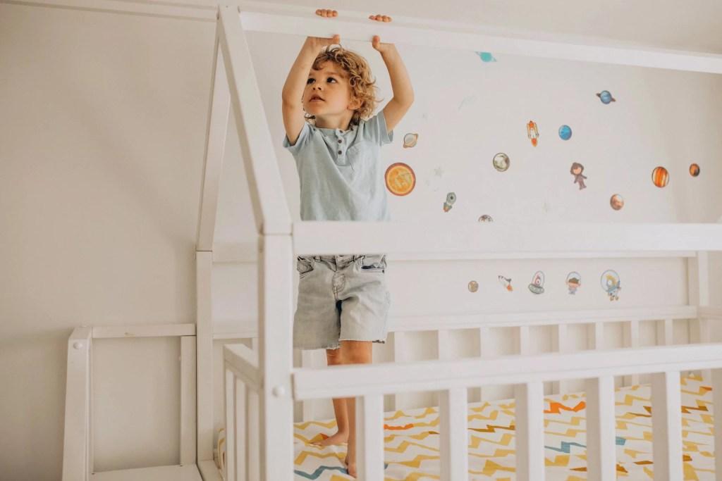 Cama Montessoriana: segurança e bem-estar no quarto dos seus filhos